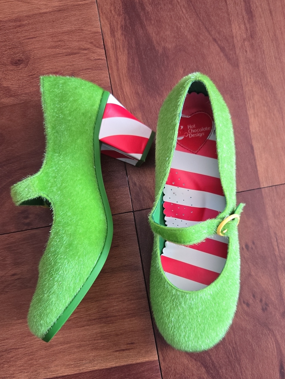 Hot Chocolate Design Grinch Green Fuzzy Mary Jane Heels - Women's Sz 38/8